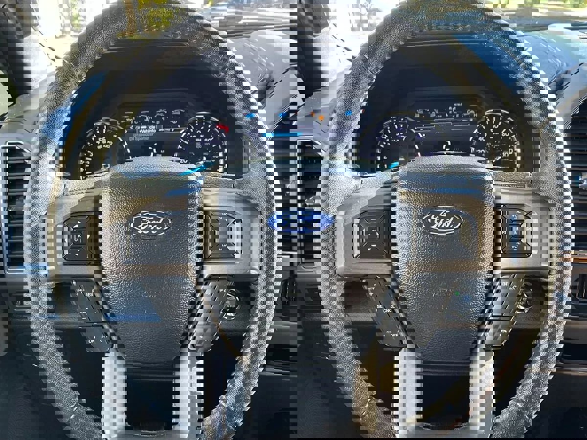 Used 2019 Ford Expedition Max XLT w/ Equipment Group 202A image 30