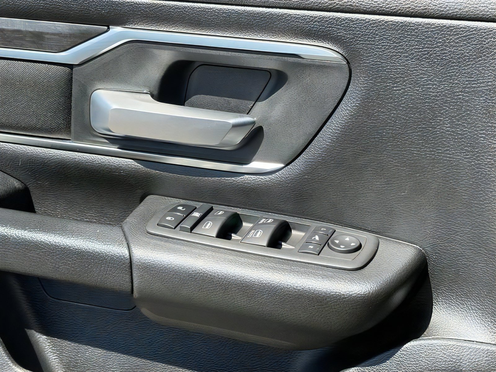 Certified 2024 RAM 1500 Big Horn RWD image 25