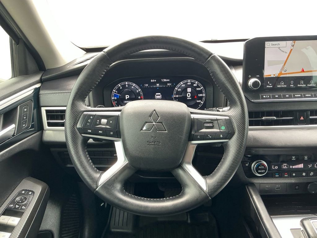 Used 2023 Mitsubishi Outlander SEL FWD image 18
