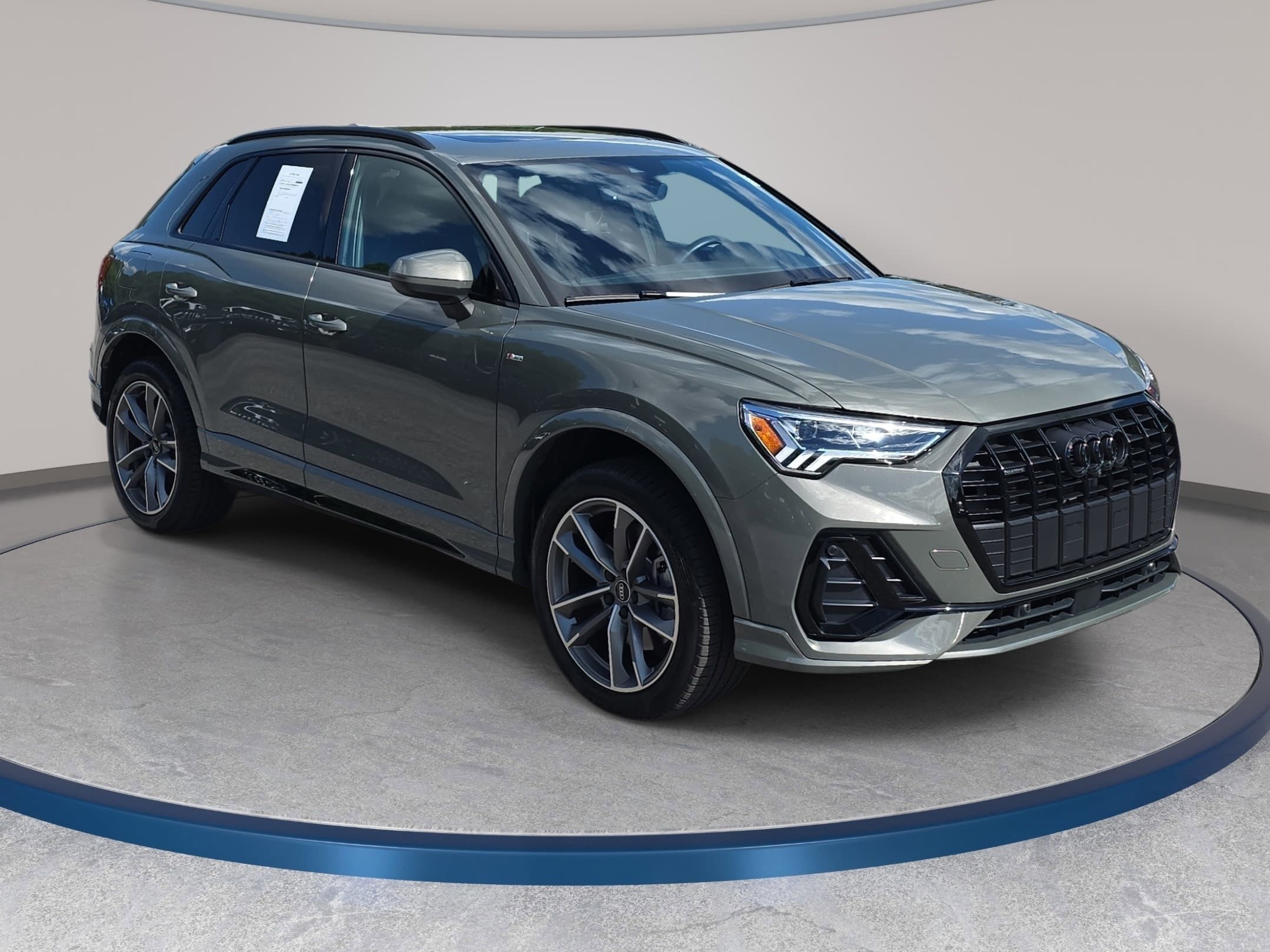 Used 2024 Audi Q3 2.0T Premium Plus AWD/4WD image 3