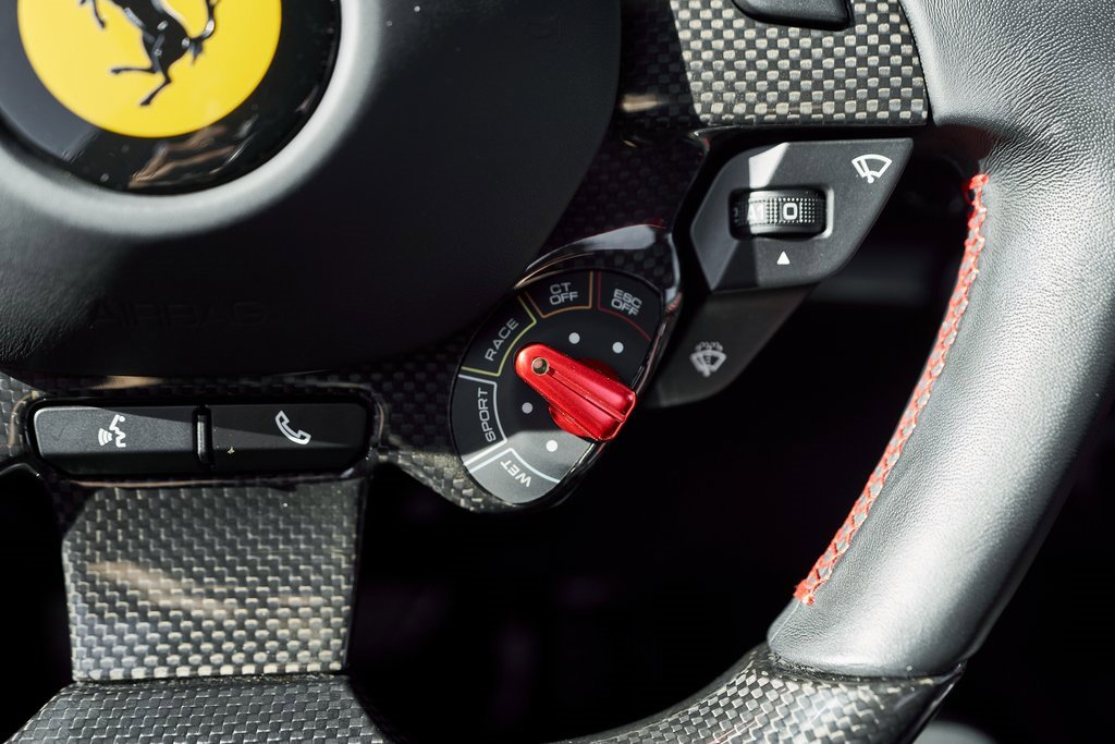 Used 2018 Ferrari 812 Superfast image 58