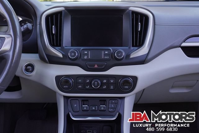 Used 2020 GMC Terrain Denali w/ Denali Premium Package FWD image 24