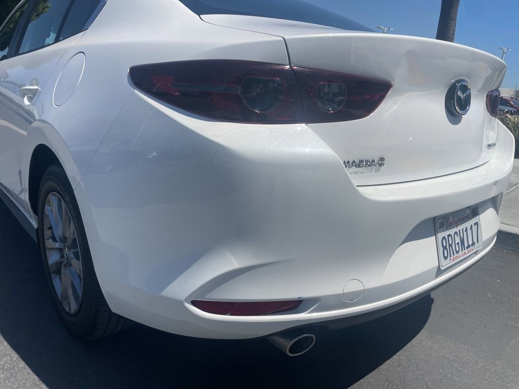 Used 2020 MAZDA MAZDA3 Sedan FWD image 10