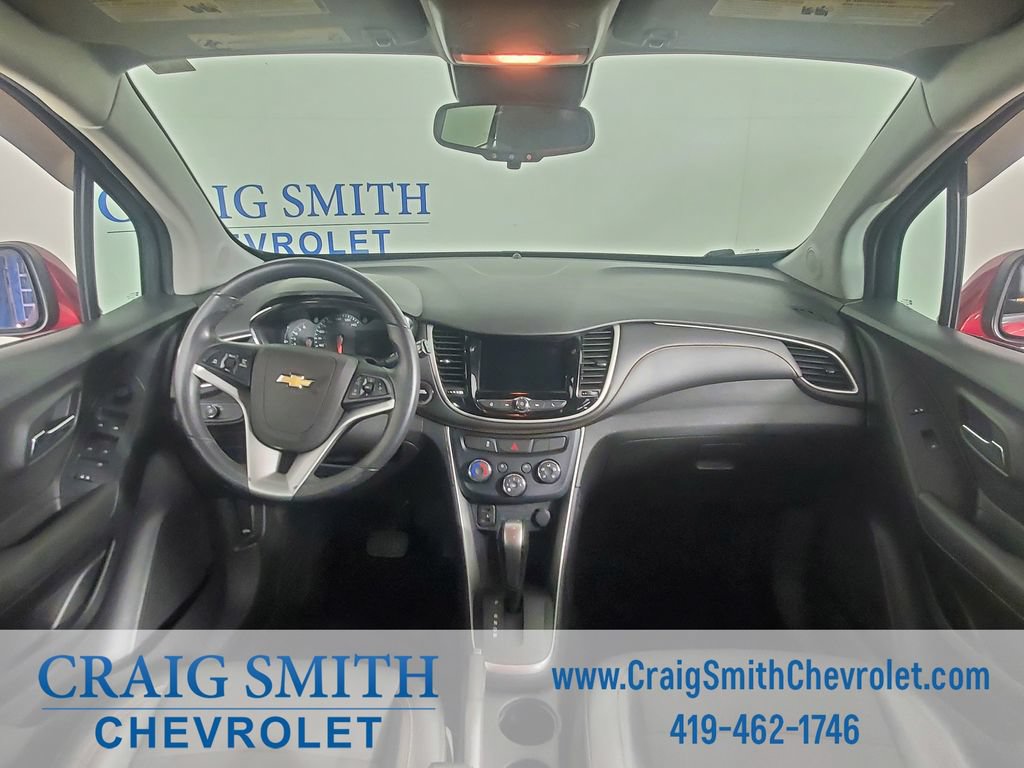 Used 2019 Chevrolet Trax LT w/ LT Convenience Package AWD/4WD image 17