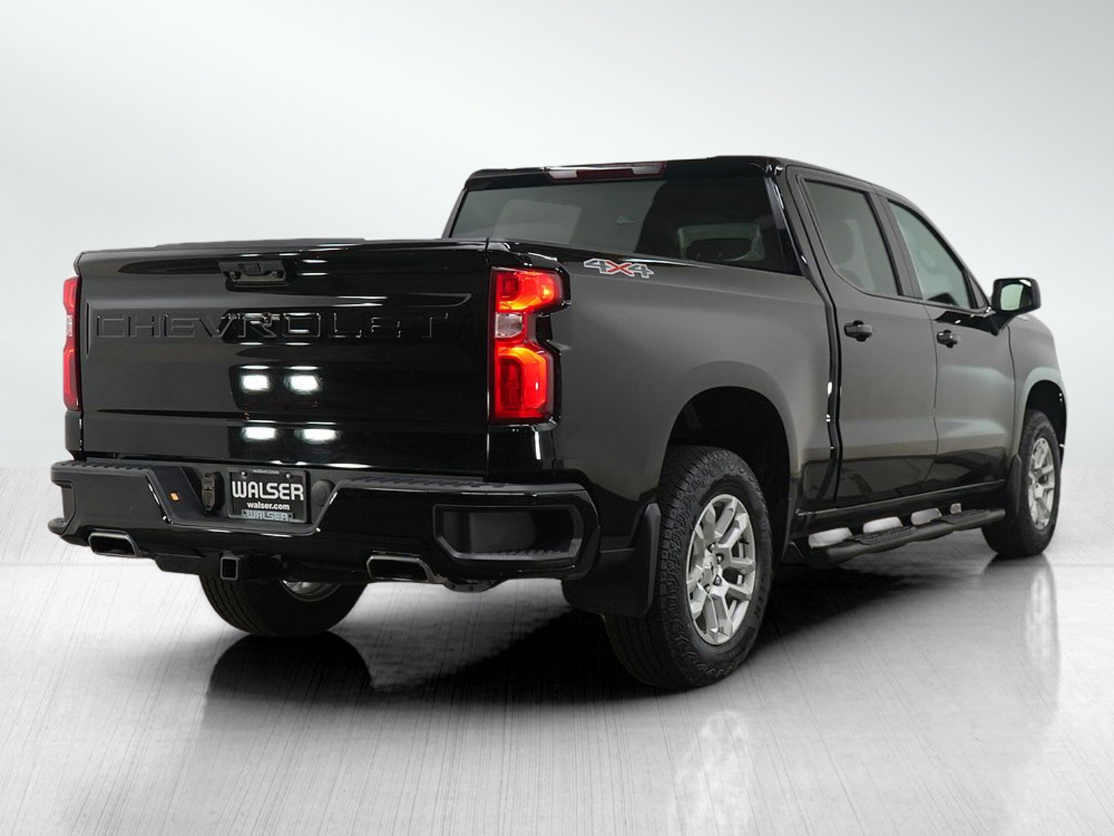 Used 2024 Chevrolet Silverado 1500 RST AWD/4WD image 5