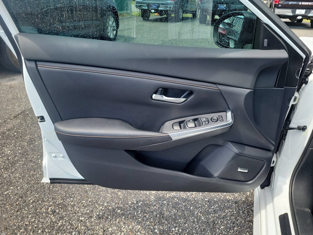 Used 2021 Nissan Sentra SR w/ SR Premium Package FWD image 19