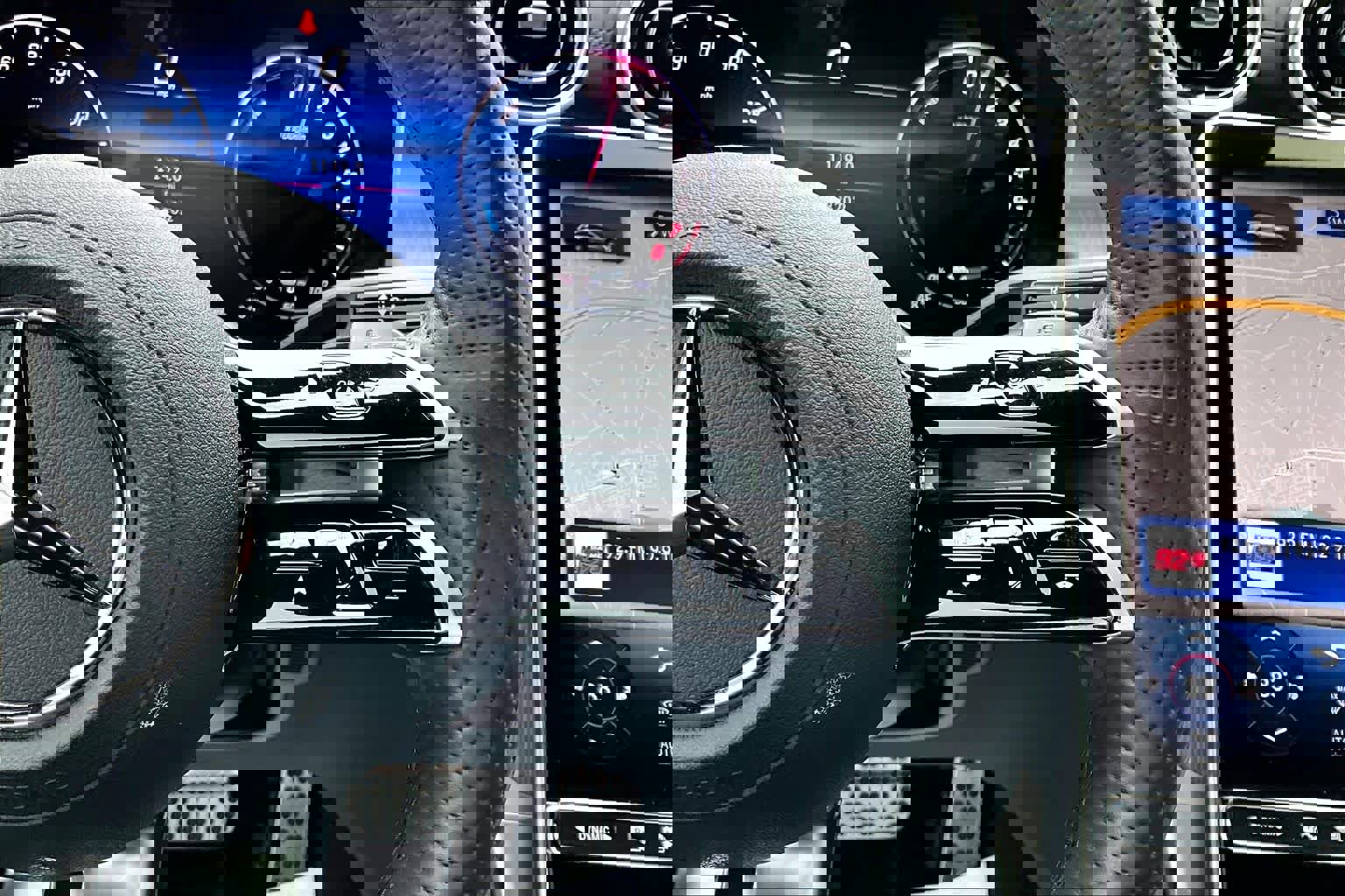 Certified 2025 Mercedes-Benz GLC 350e GLC 350e image 25