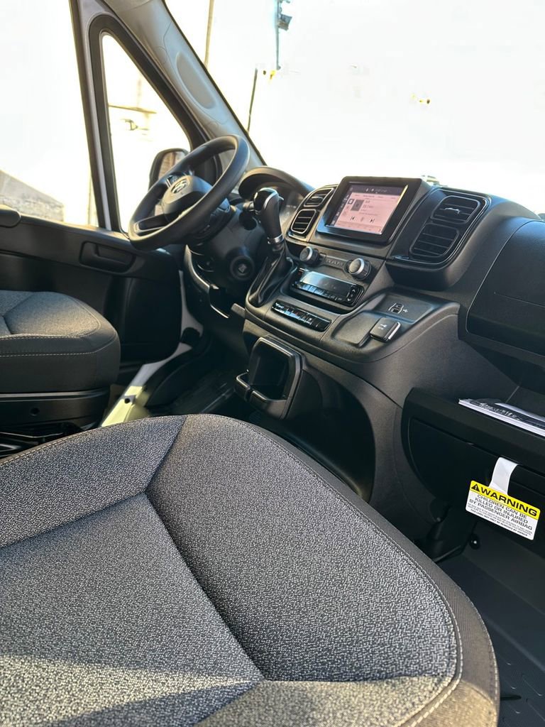Used 2023 RAM ProMaster 2500 image 30