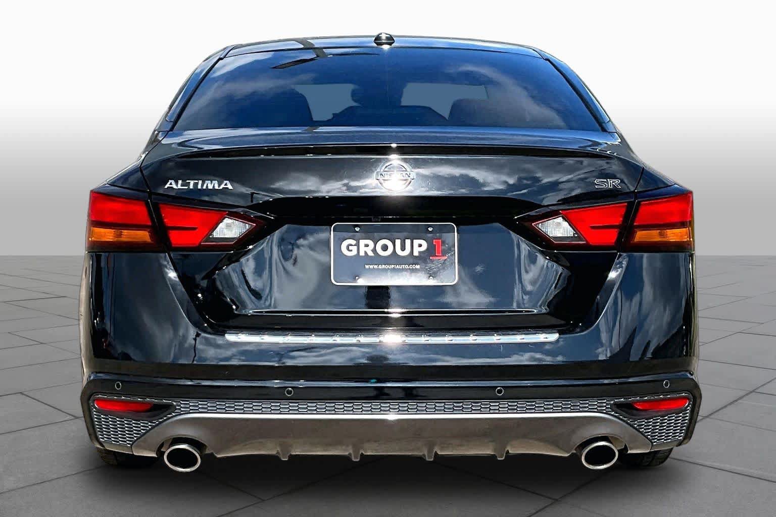 Certified 2021 Nissan Altima 2.5 SR w/ SR Premium Package FWD image 5