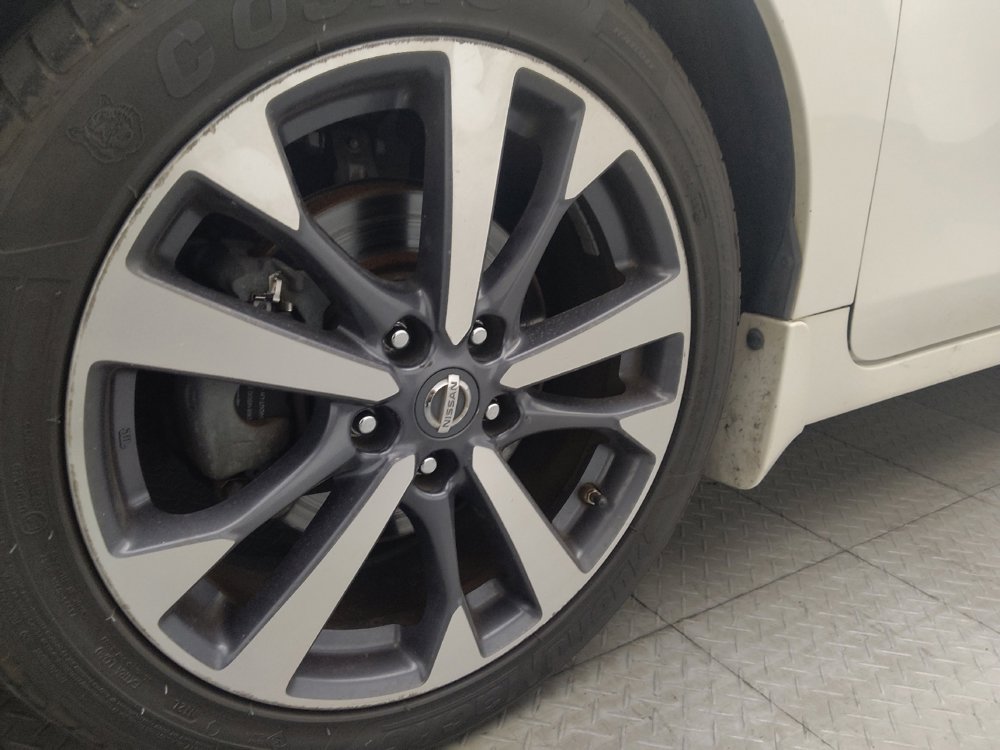 Used 2017 Nissan Altima 2.5 SR FWD image 31