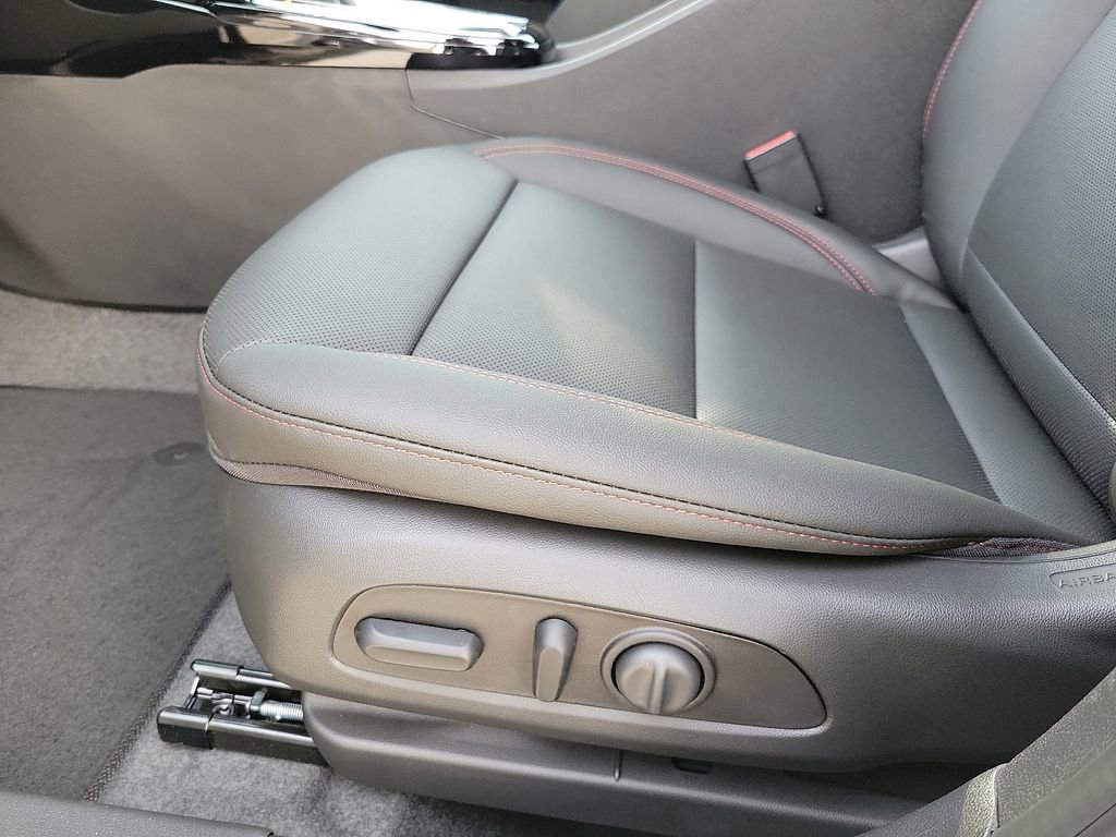 New 2026 Chevrolet Trax RS w/ Driver Confidence Package image 12