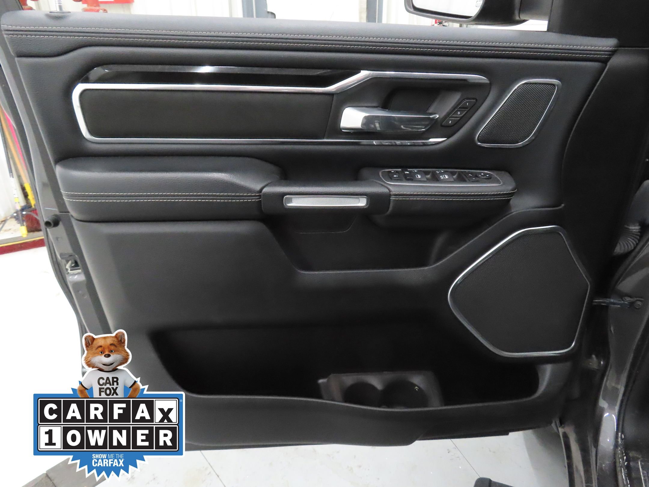 Used 2022 RAM 1500 Laramie AWD/4WD image 9