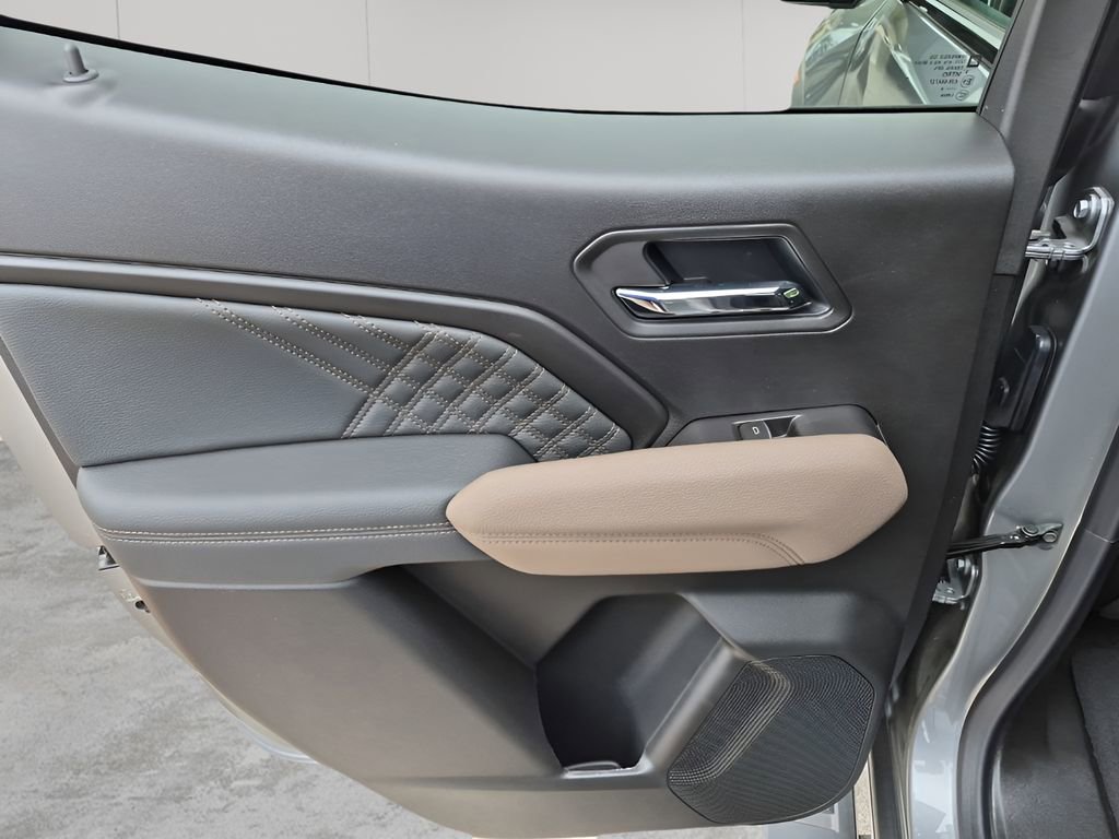 New 2026 GMC Canyon Denali image 17