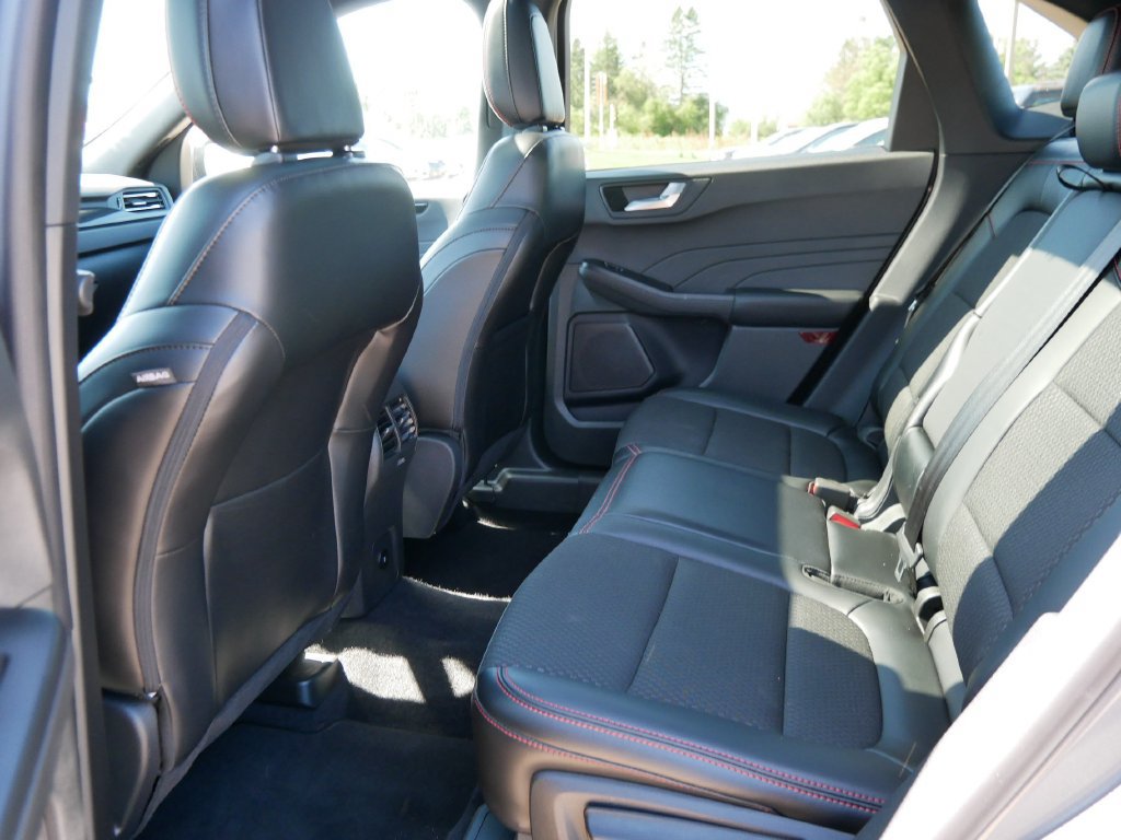 Used 2024 Ford Escape ST-Line w/ Tech Pack #1 AWD/4WD image 10