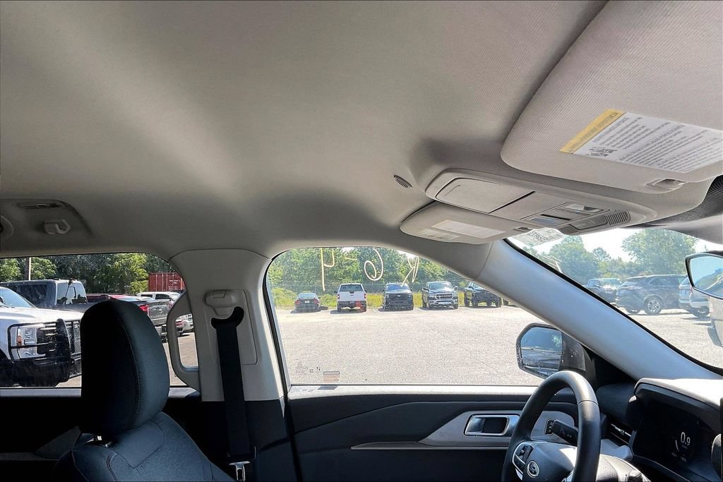 Certified 2025 Ford Explorer Active RWD image 21