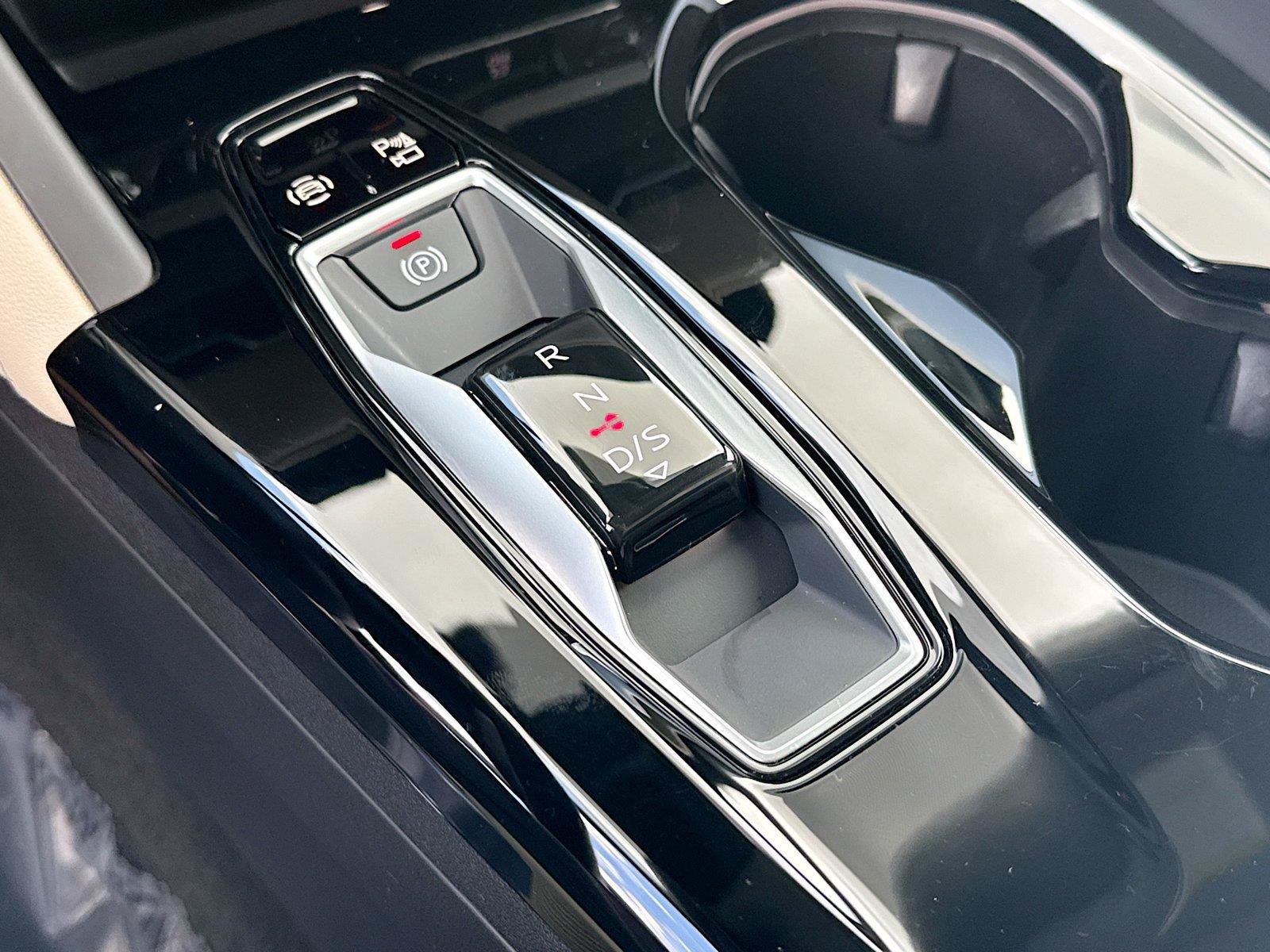 Certified 2025 Audi Q5 Premium AWD/4WD image 17