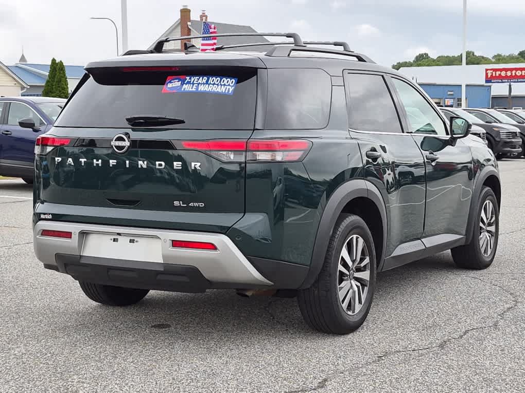 Used 2023 Nissan Pathfinder SL AWD/4WD image 3