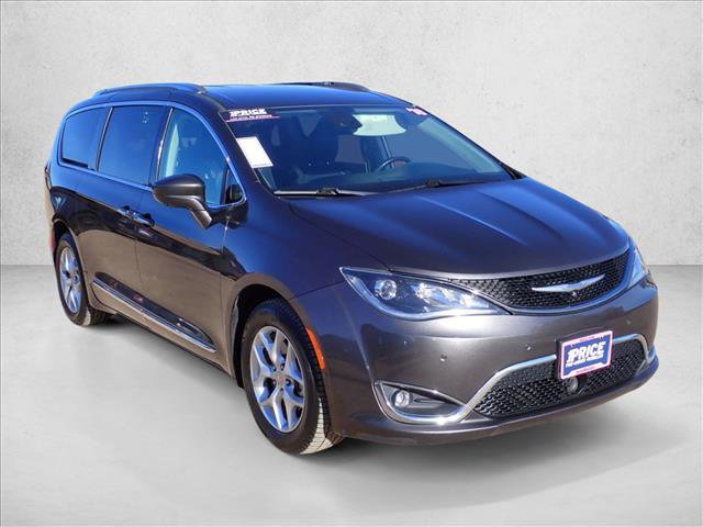 Used 2018 Chrysler Pacifica Touring-L w/ Advanced Safetytec Group FWD image 6
