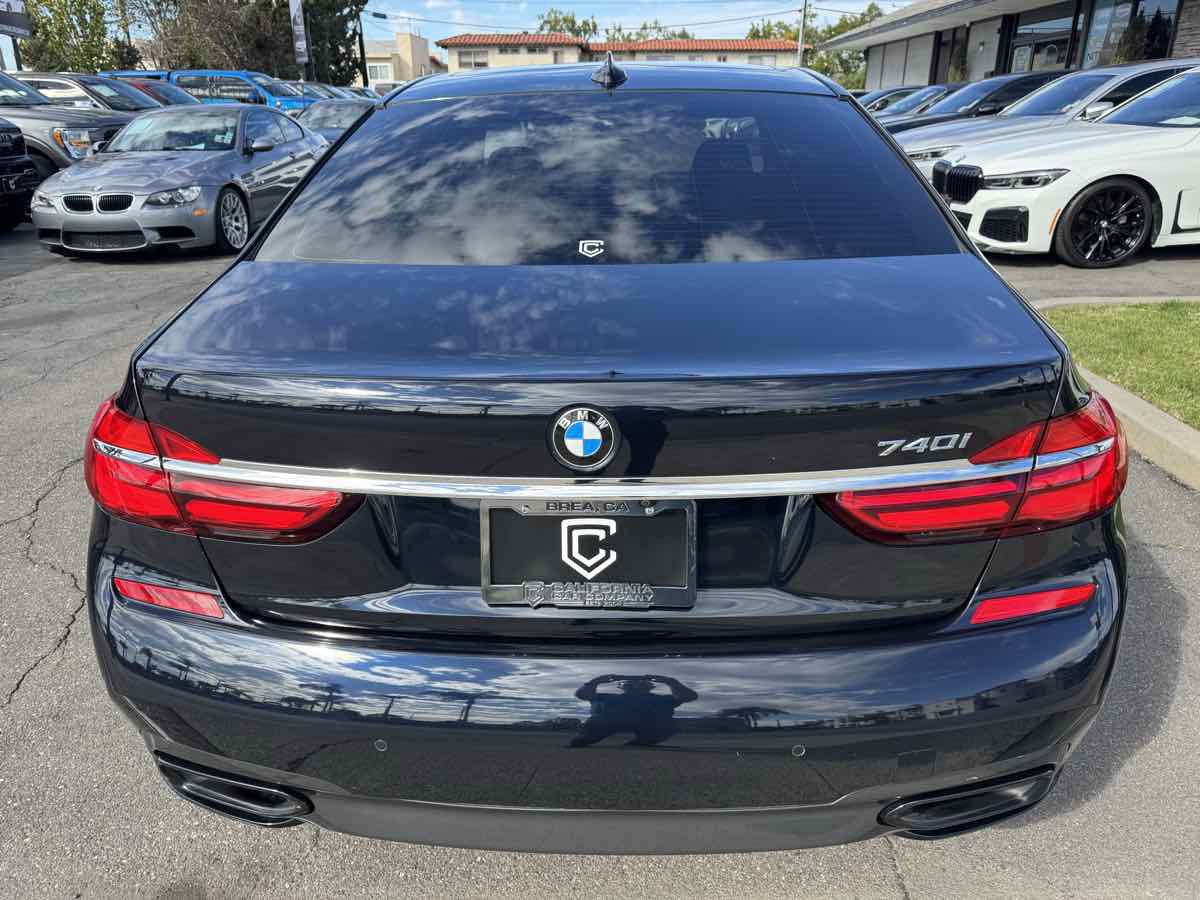 Used 2019 BMW 740i w/ Executive Package image 5