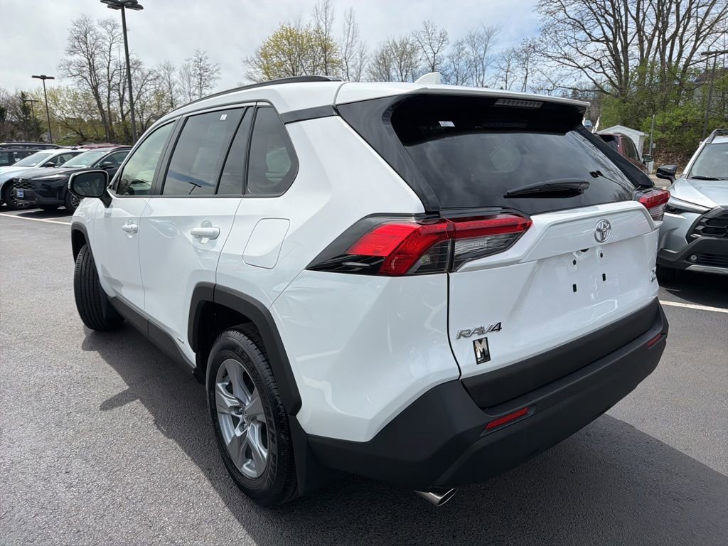 Used 2025 Toyota RAV4 XLE w/ Convenience Package AWD/4WD image 7