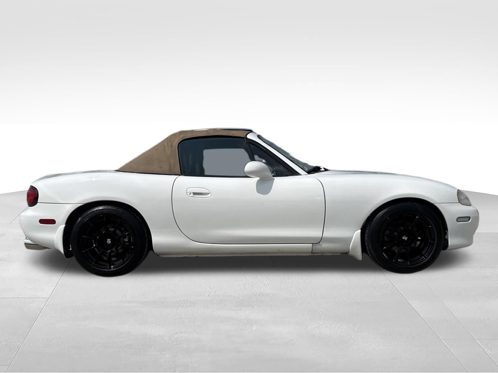Used 2001 MAZDA MX-5 Miata RWD image 4