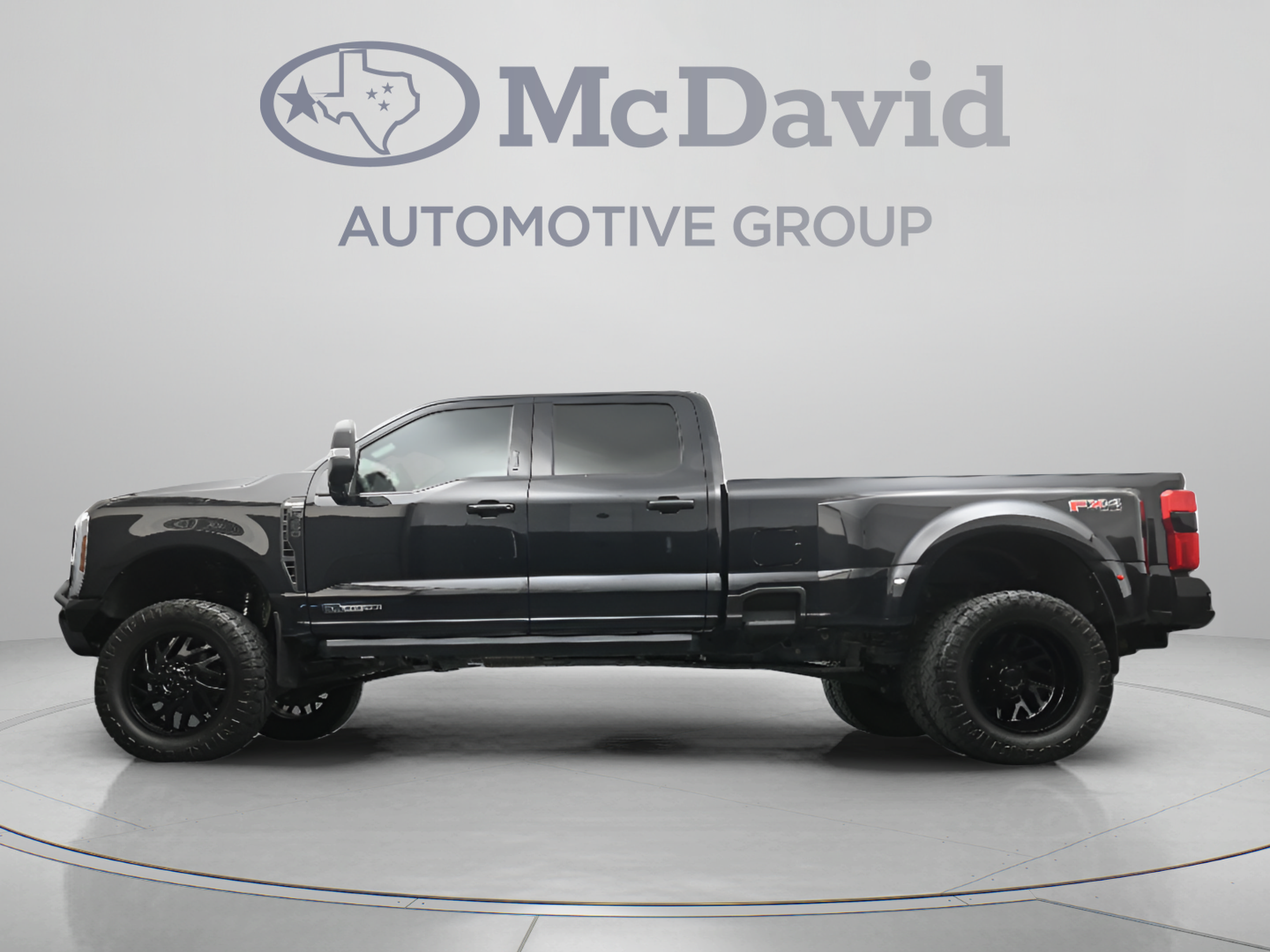 Used 2024 Ford F350 King Ranch w/ Chrome Package AWD/4WD image 30