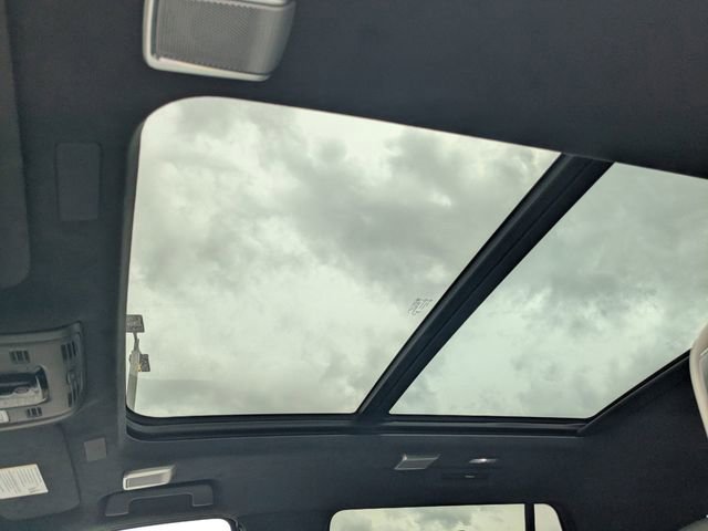 Used 2025 Cadillac Escalade Sport Platinum image 21