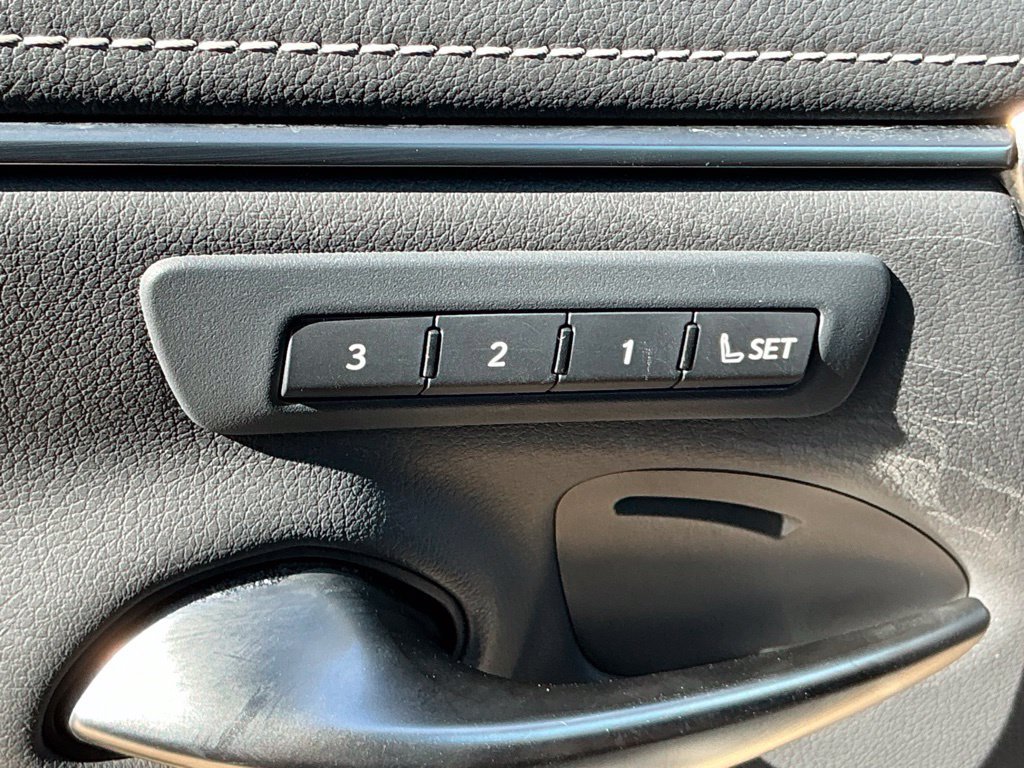 Used 2019 Lexus ES 300h FWD image 14