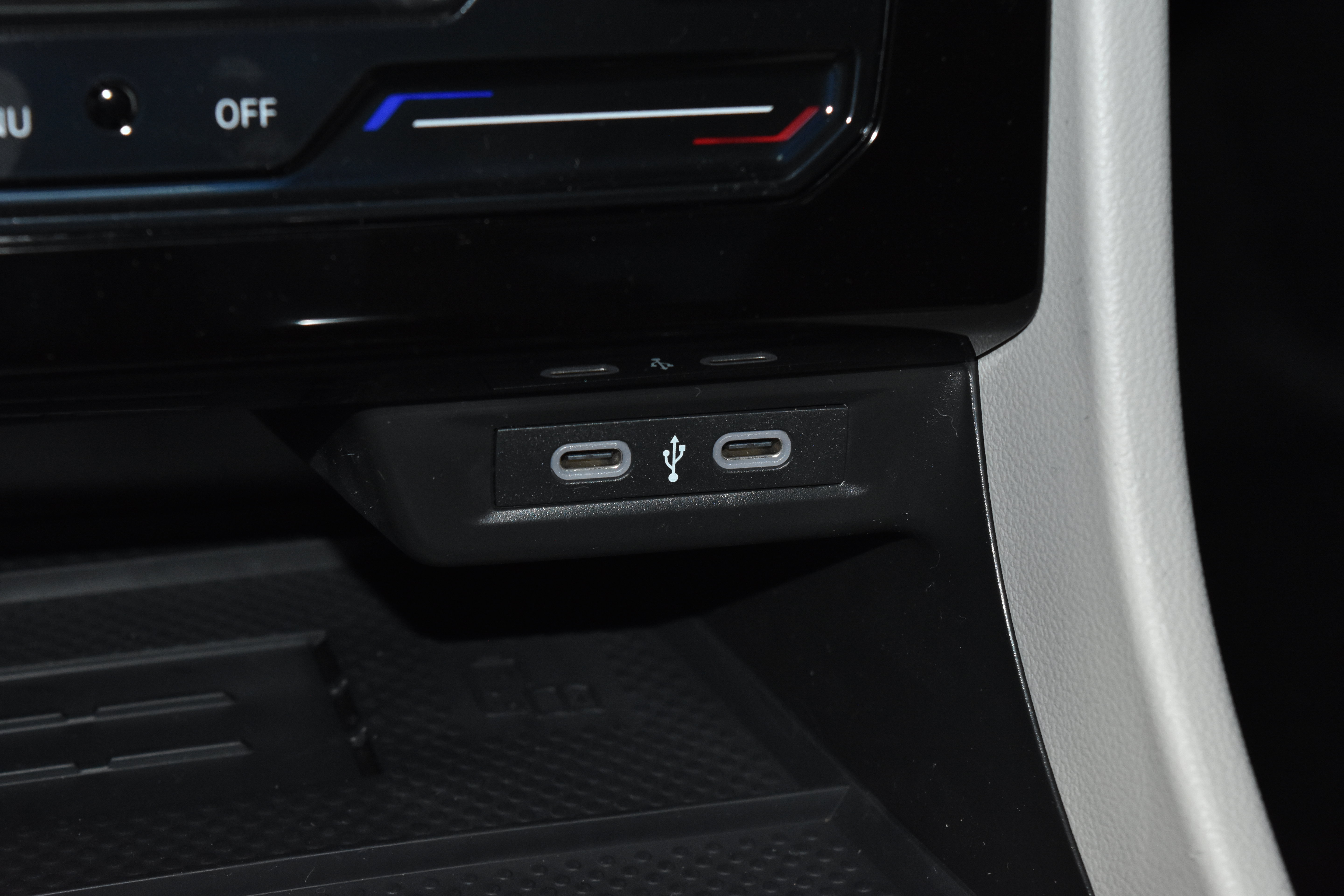 New 2026 Volkswagen Jetta SE FWD image 12