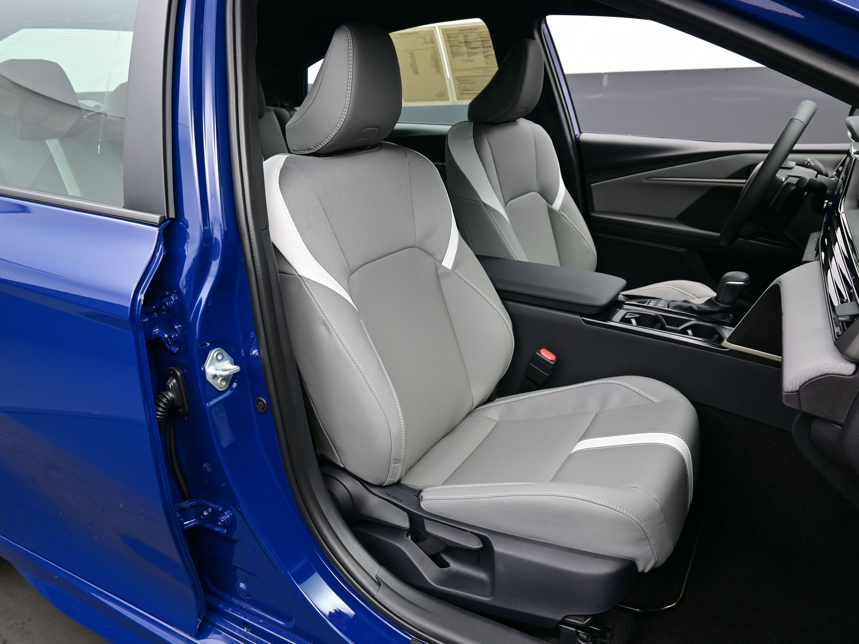 Used 2026 Toyota Camry SE image 15