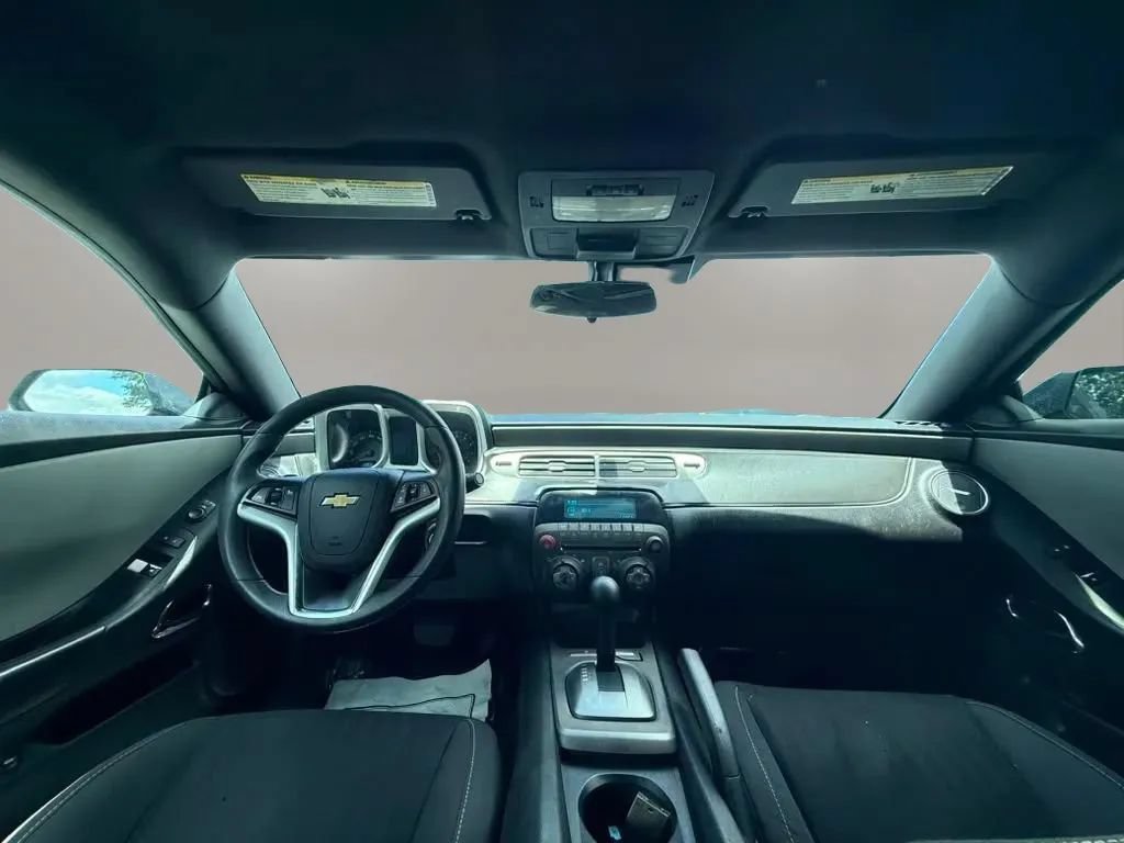 Used 2015 Chevrolet Camaro LS RWD image 11