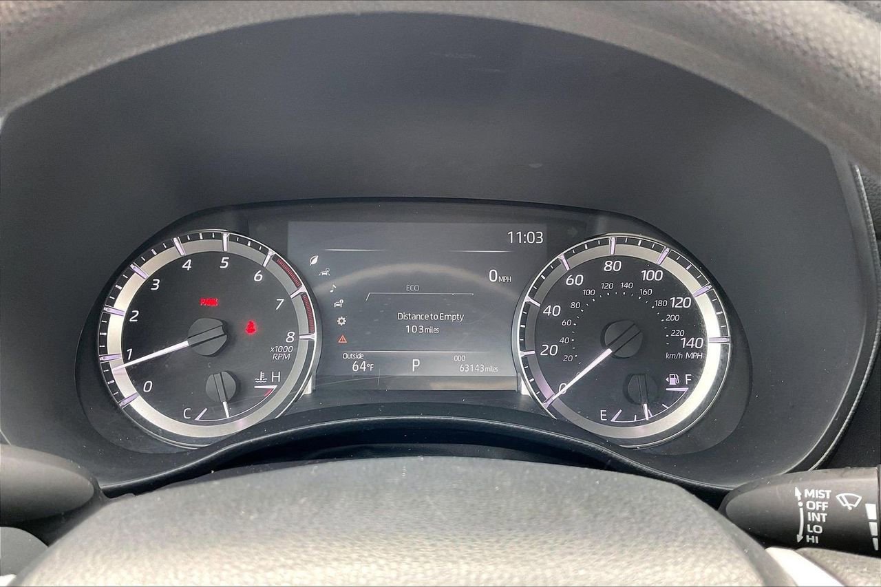 Used 2023 Toyota Highlander L image 10