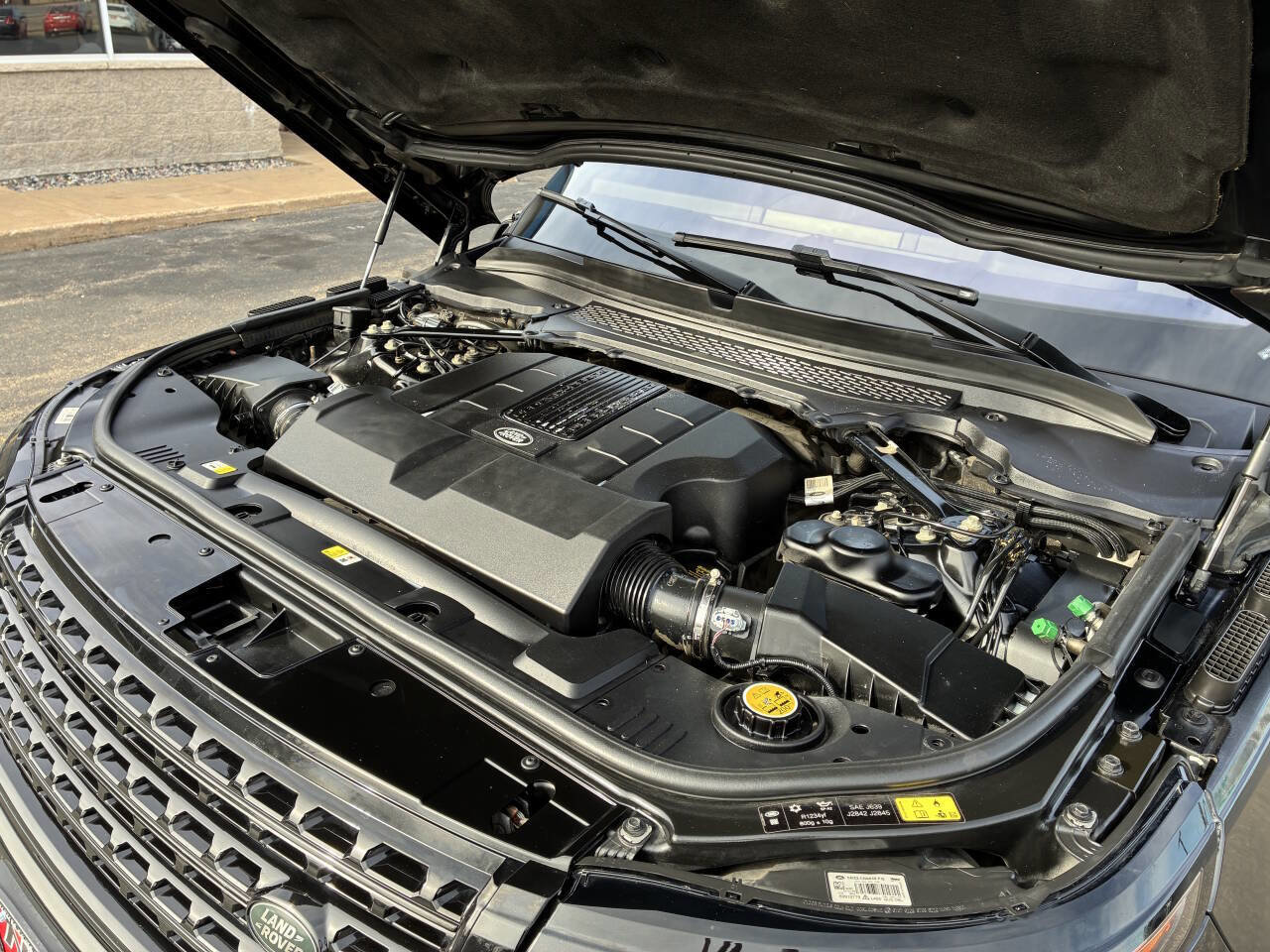 Used 2017 Land Rover Range Rover Supercharged image 55