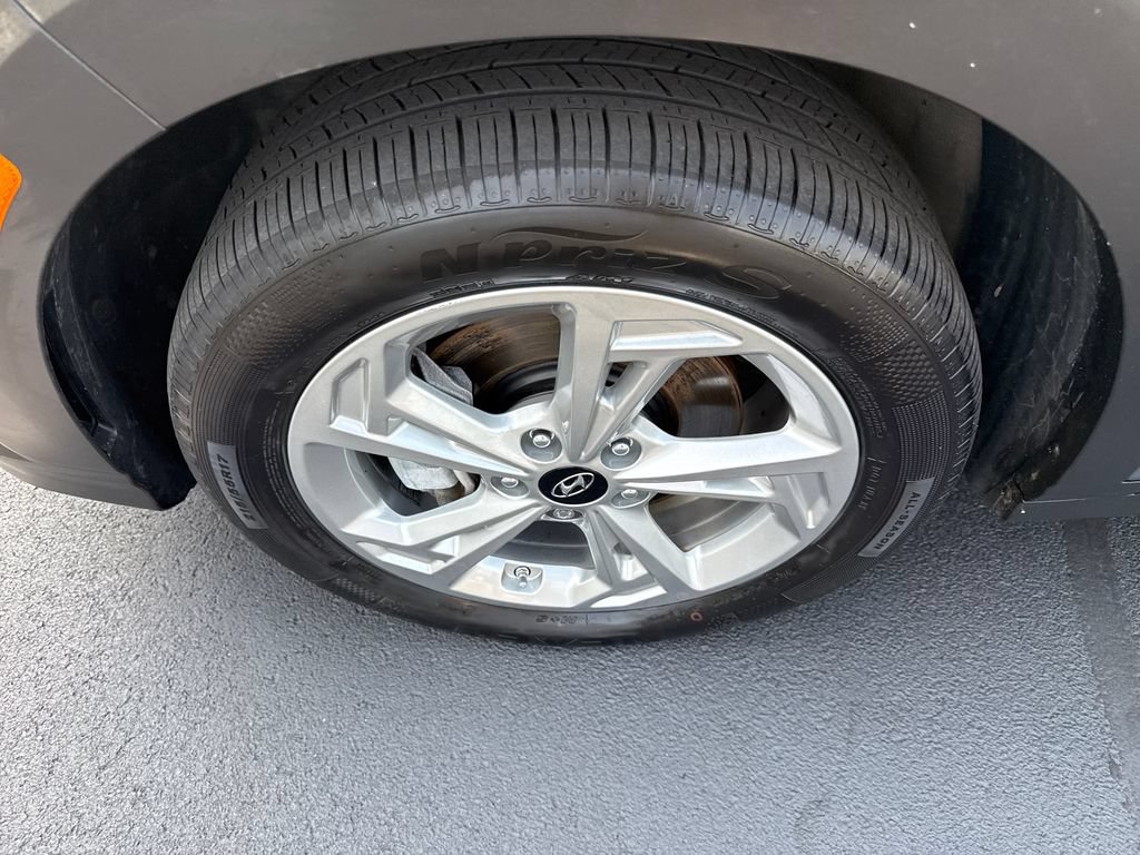 Used 2023 Hyundai Kona SEL AWD/4WD image 36