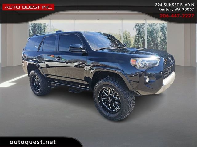 Used 2018 Toyota 4Runner TRD Off-Road AWD/4WD image 3