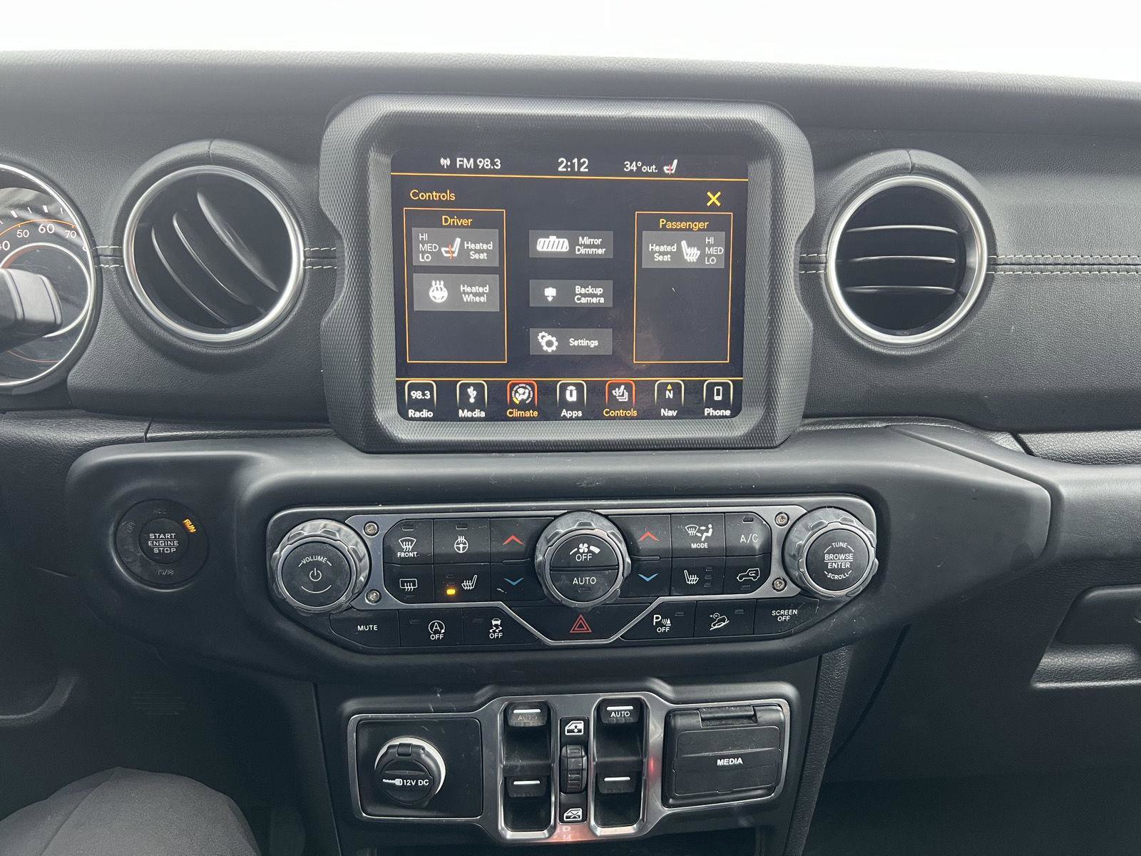 Used 2019 Jeep Wrangler Unlimited Sahara image 19