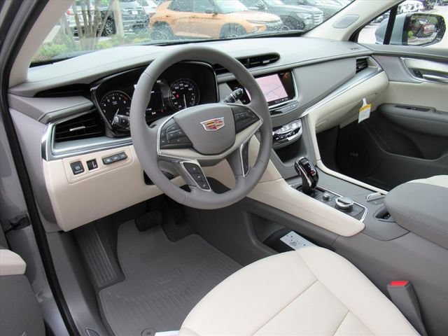 New 2026 Cadillac XT5 Premium Luxury w/ Driver Assist Package FWD image 15