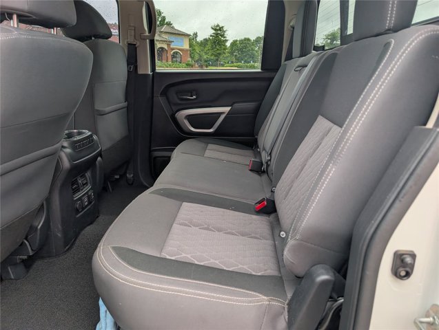 Used 2024 Nissan Titan SV w/ SV Convenience Package AWD/4WD image 30