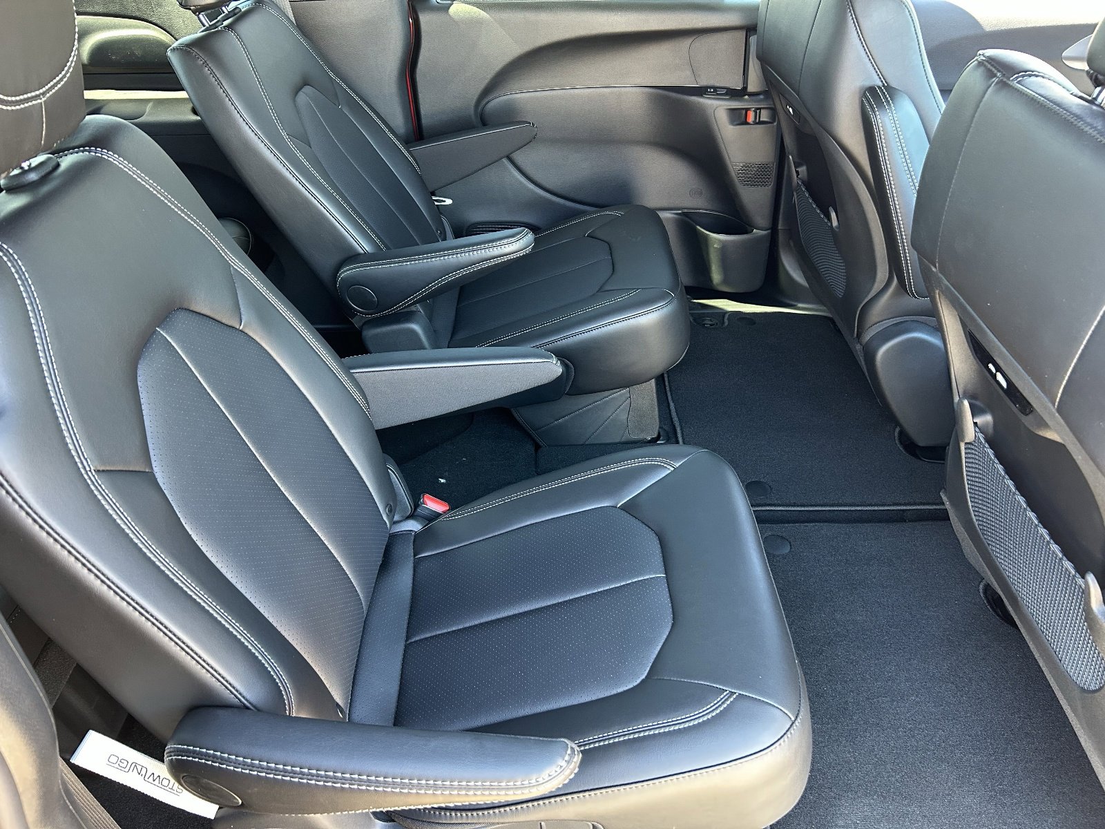 New 2026 Chrysler Pacifica Select image 10