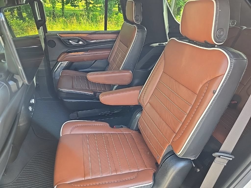 Used 2023 GMC Yukon Denali Ultimate AWD/4WD image 55