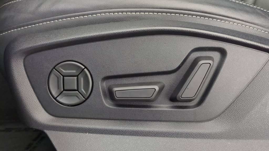 Used 2019 Audi Q8 Premium Plus AWD/4WD image 15