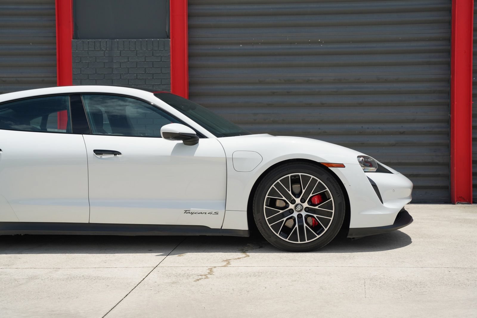 Used 2022 Porsche Taycan 4S AWD/4WD image 4