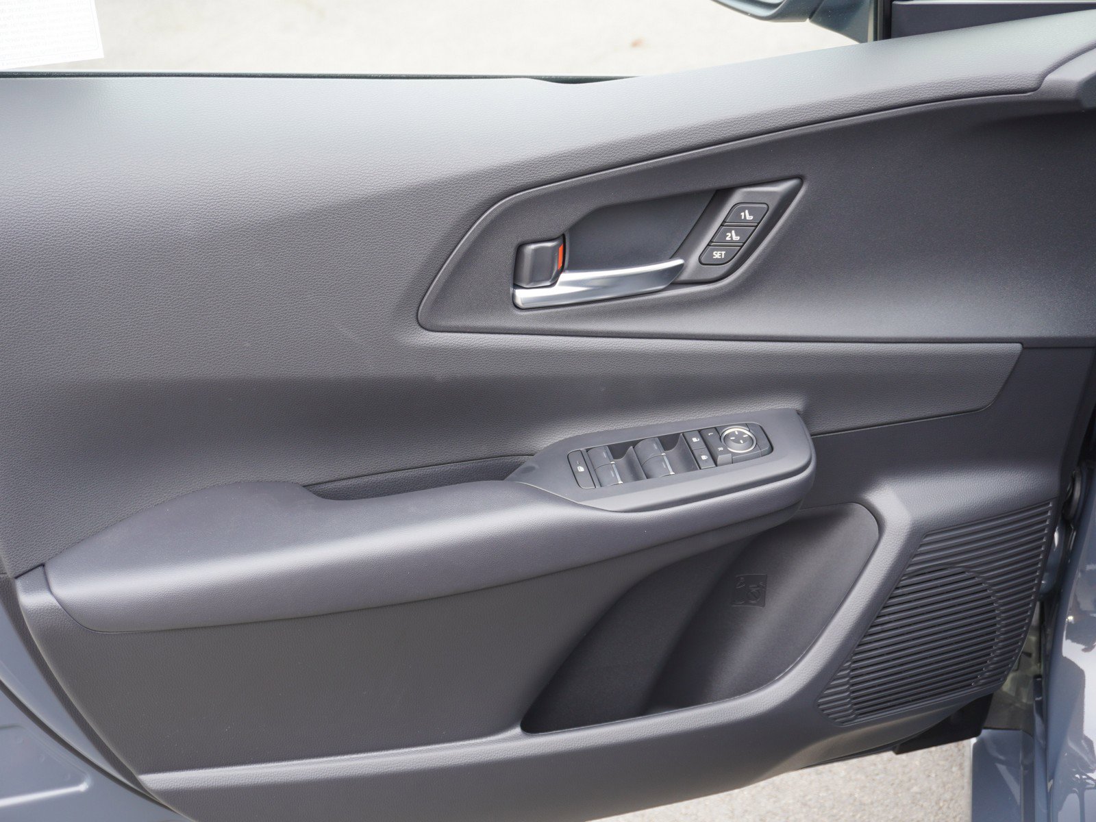 New 2026 Toyota Prius Plug-In Hybrid FWD image 21