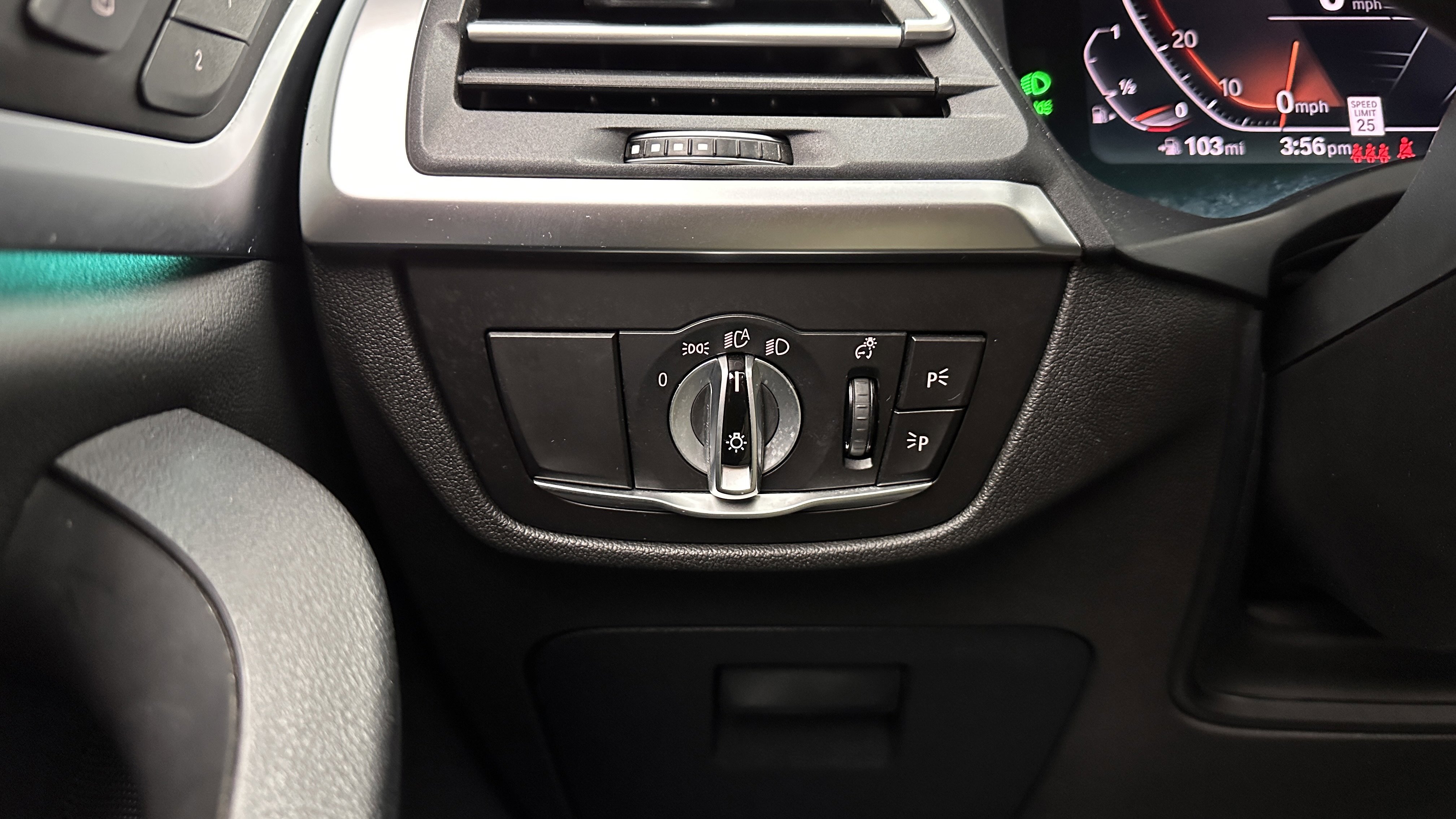 Used 2024 BMW X3 sDrive30i w/ Convenience Package image 26