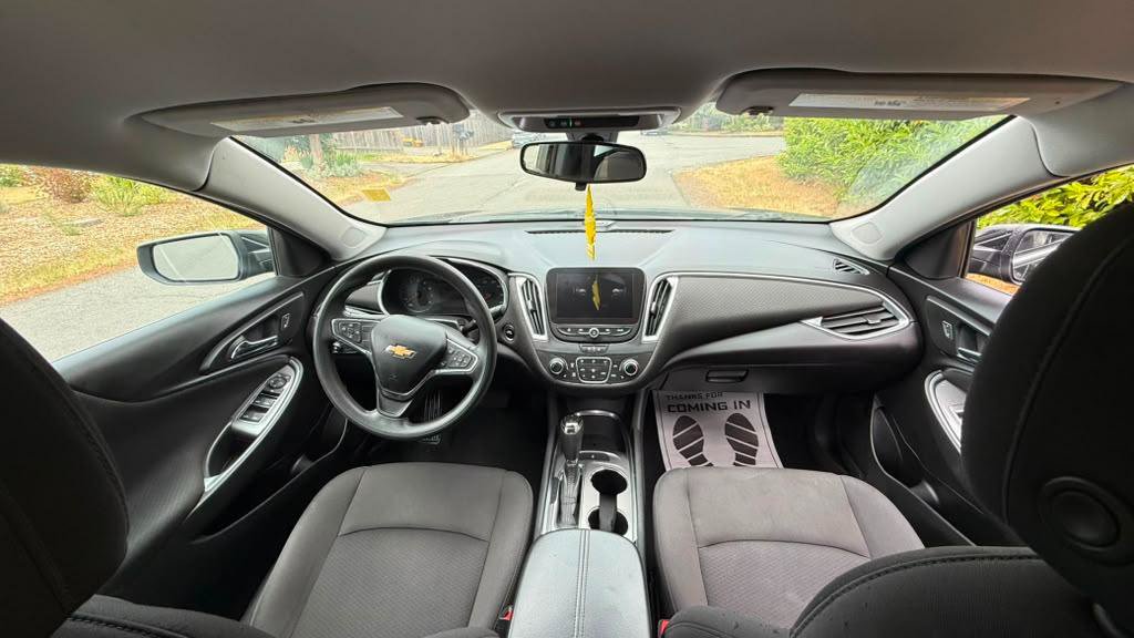 Used 2020 Chevrolet Malibu LT FWD image 6