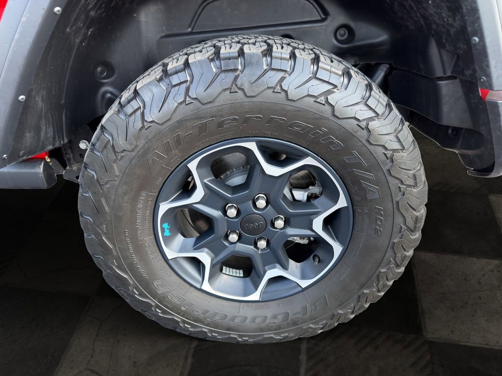 Used 2022 Jeep Wrangler Unlimited Rubicon 4xe w/ Cold Weather Group AWD/4WD image 10