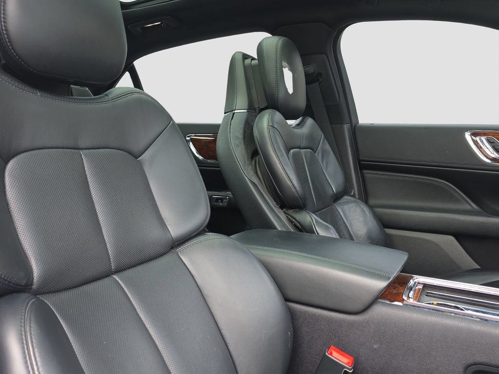Used 2017 Lincoln Continental Reserve w/ Technology Package AWD/4WD image 20