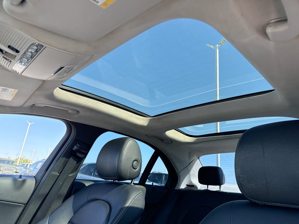 Used 2018 Mercedes-Benz C 300 4MATIC Sedan image 22