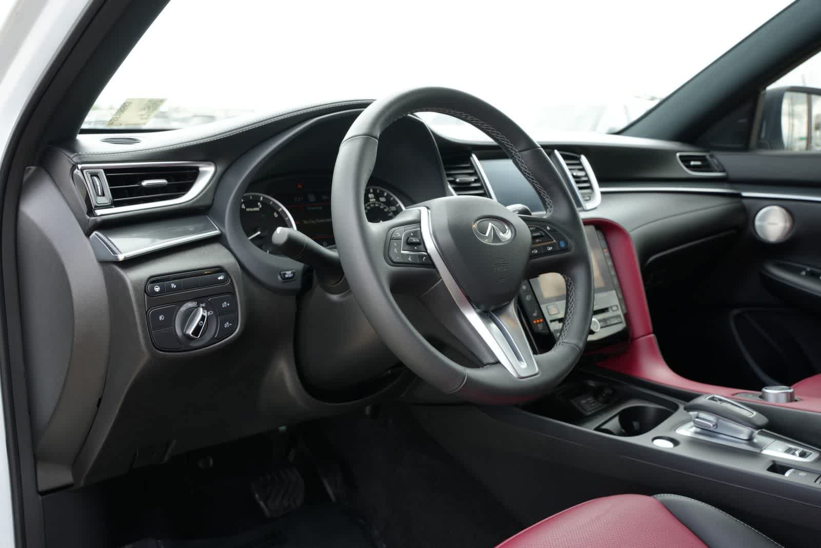 Certified 2025 INFINITI QX50 Sport AWD/4WD image 16