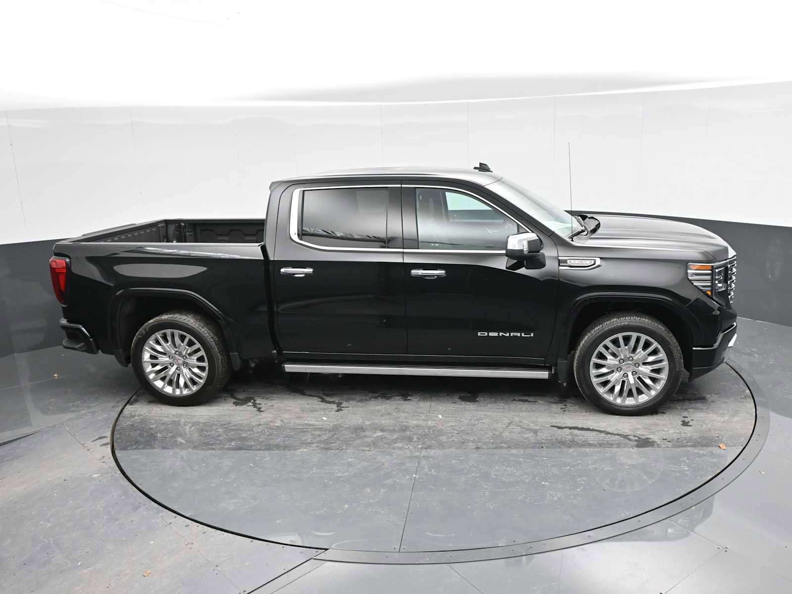 New 2024 GMC Sierra 1500 Denali w/ Technology Package image 33